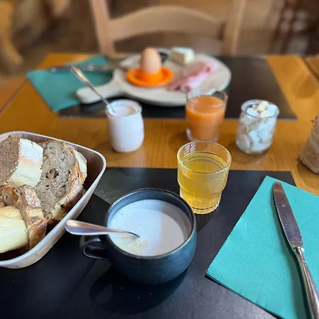 Chalet Hotel & Spa Le Collet-3