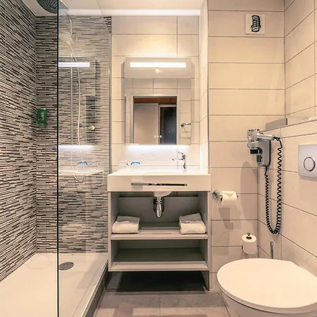 Best Western Marseille Aeroport-3