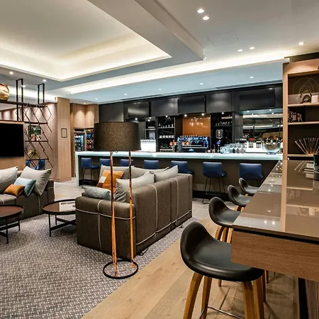 Courtyard By Marriott Paris Porte De Versailles-3