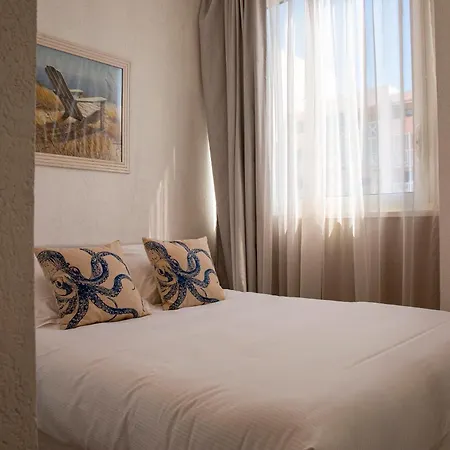 Hotel Port Marine-2