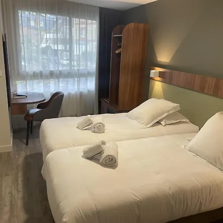 Best Western Hotel Le Crystal Dinard-3