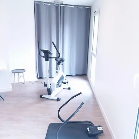 Kyriad Hotel Laval-2