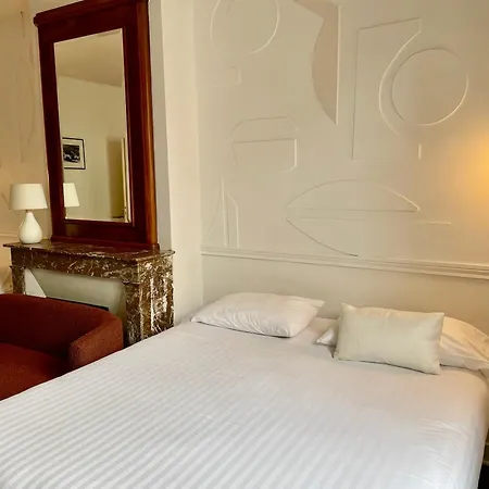 Hotel Val De Loire-2