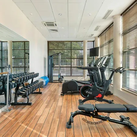 Courtyard By Marriott Paris Saint Denis-3
