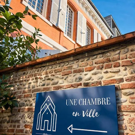 Hôtel Une Chambre en Ville-2