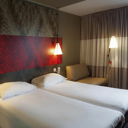 Ibis Paris La Defense Courbevoie-3