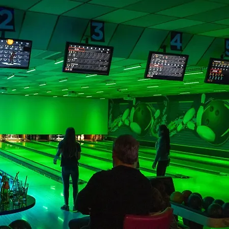 Cit'Hotel Restaurant Du Bowling De Millau-2