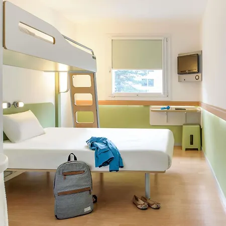 Ibis Budget Chateaudun-3