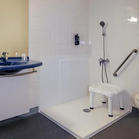 Ibis Budget Arles Sud Fourchon-3