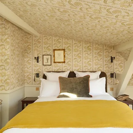 Hotel Des Orfevres-3