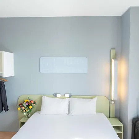 Ibis Budget Le Mans Centre-2