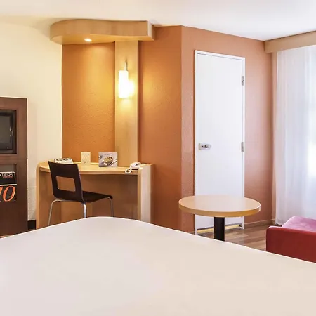 Ibis Poitiers Centre-2