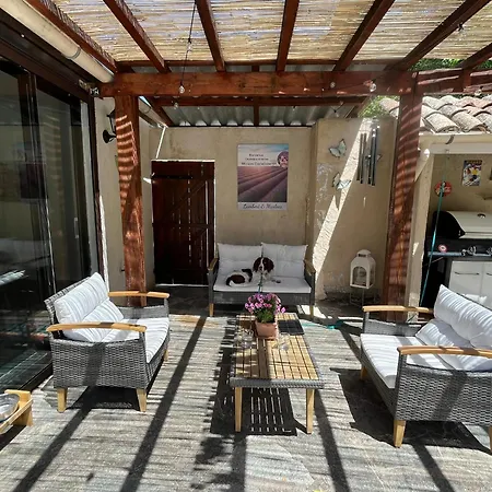Maison Castellane Chambre D'Hotes B&B-3