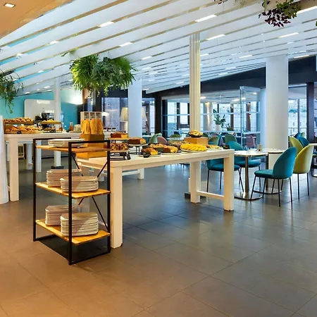 Novotel Marseille Vieux Port-2