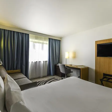 Novotel La Rochelle Centre-3