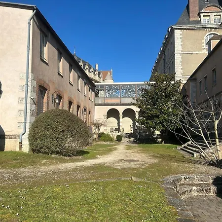 Hotellerie Saint Yves-2