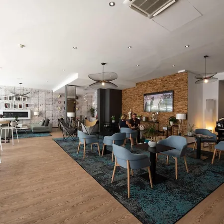 Novotel Avignon Centre-2