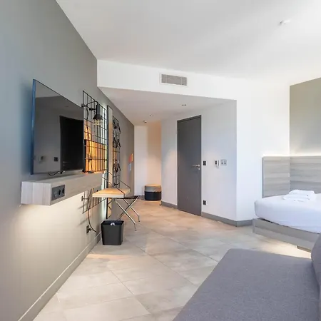 B&B Home La Ciotat-3
