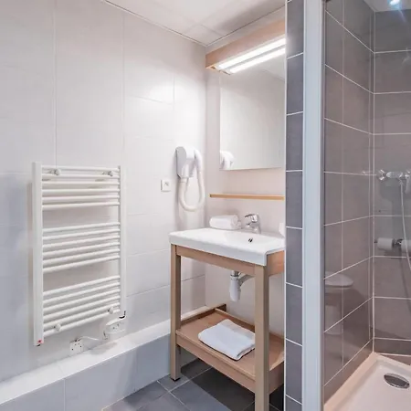 Comfort Aparthotel Cannes Mandelieu-2