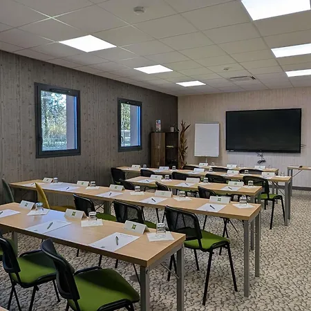 ibis Styles Contres-Cheverny-2