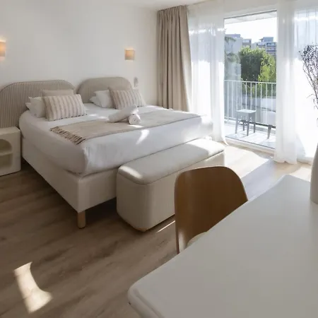 Hotel ASTORIA- Saint Etienne-Centre des Congrès--3