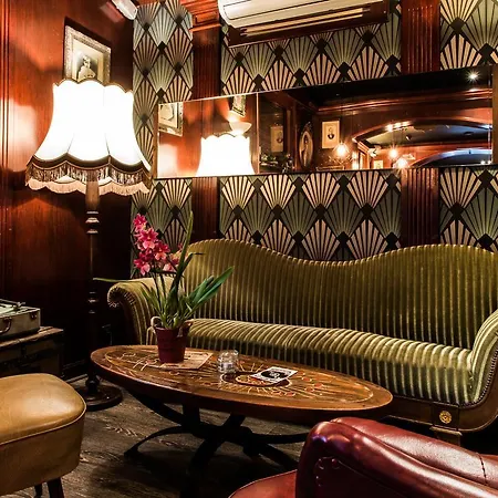 Hotel Jolly Roger-2