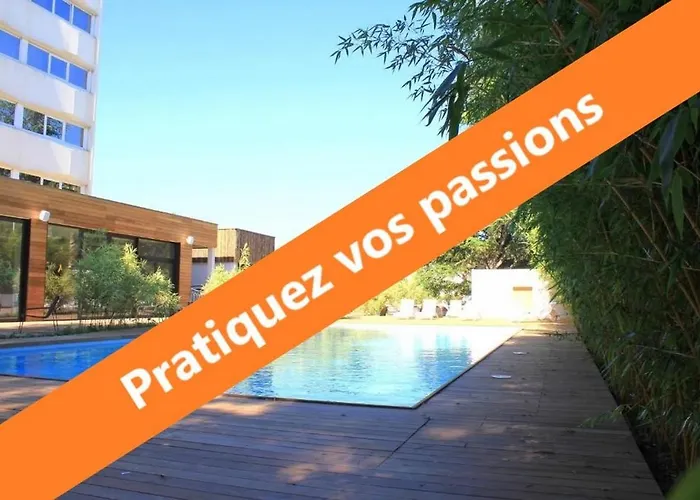 Hotel C Suites Chambres Spacieuses Nimes