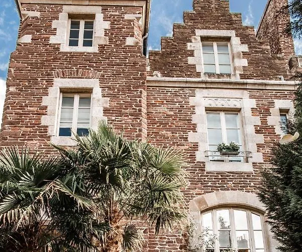 Bed and Breakfast Castel Jolly Rennes