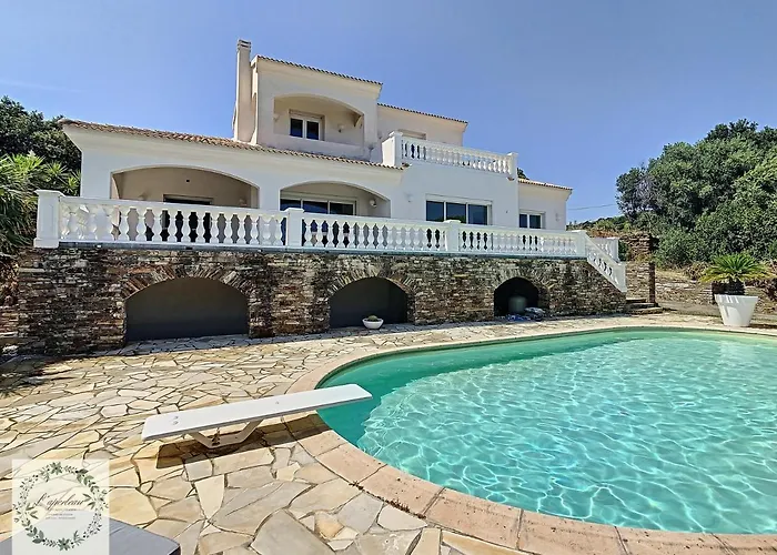 Seaview Villa Marlau