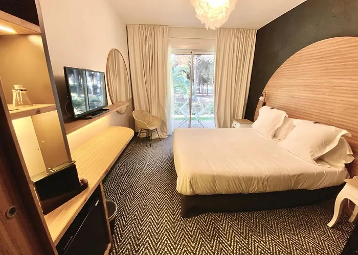 Golf Hotel