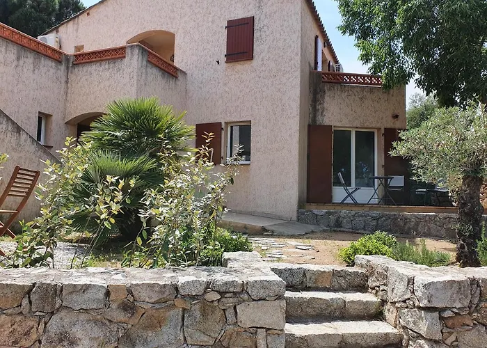 Hotel La Bergerie LʼÎle-Rousse