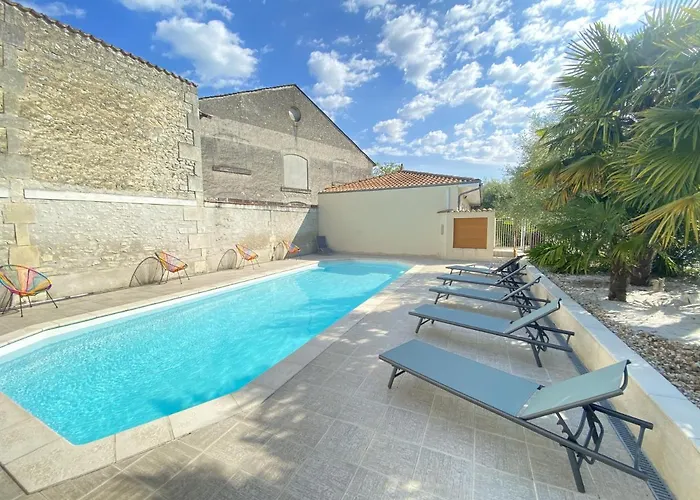 Logis Hotel L'Oliveraie Cognac