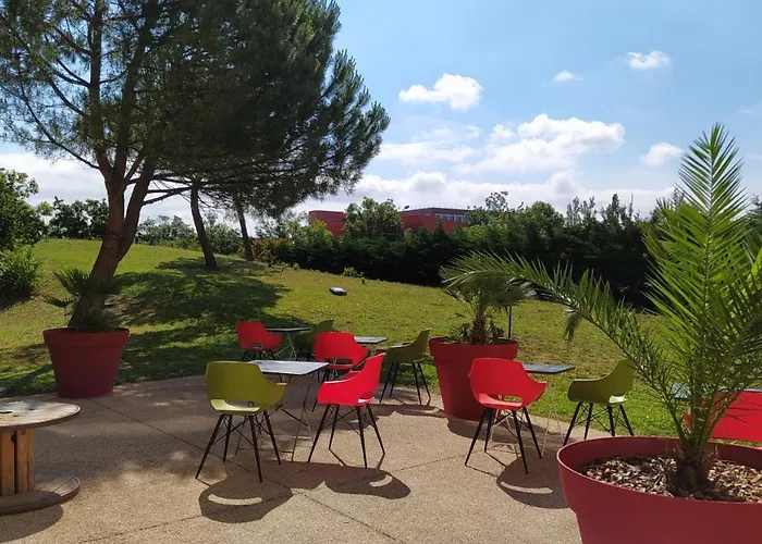 Cerise Valence Aparthotel