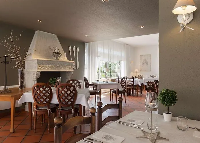Le Verger Des Chateaux, The Originals Relais