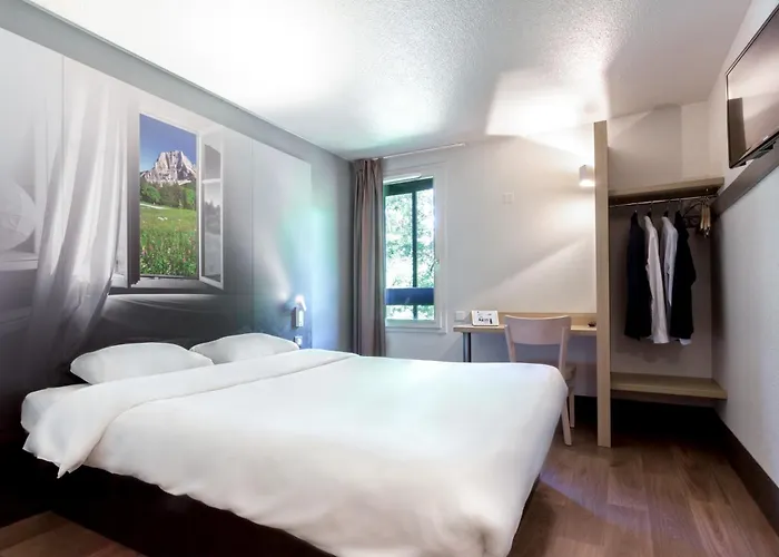 B&B Hôtel CHAMBERY La Cassine