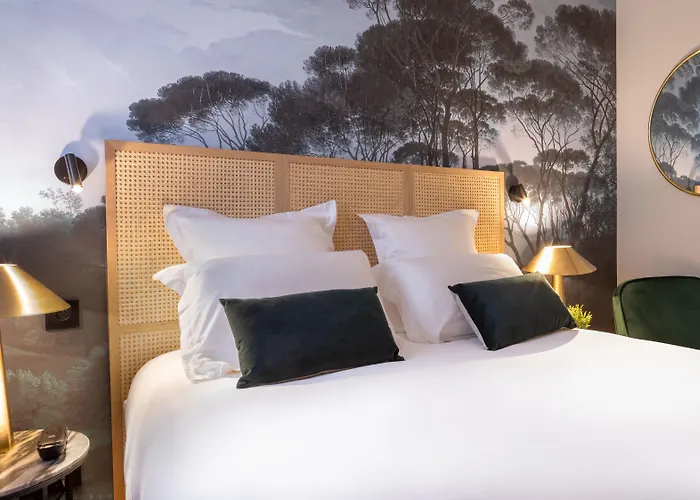 Maisons du Monde Hôtel&Suites - Marseille Vieux Port