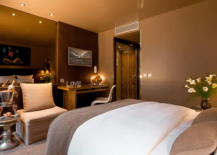B Montmartre Hotel Parijs