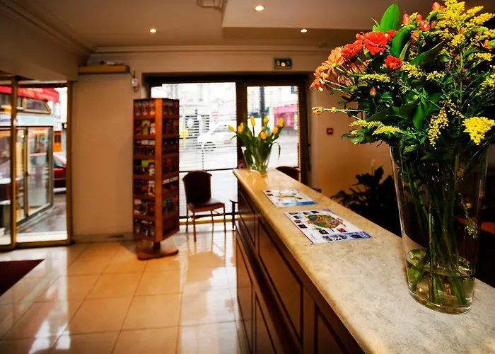 121 Paris Hotel