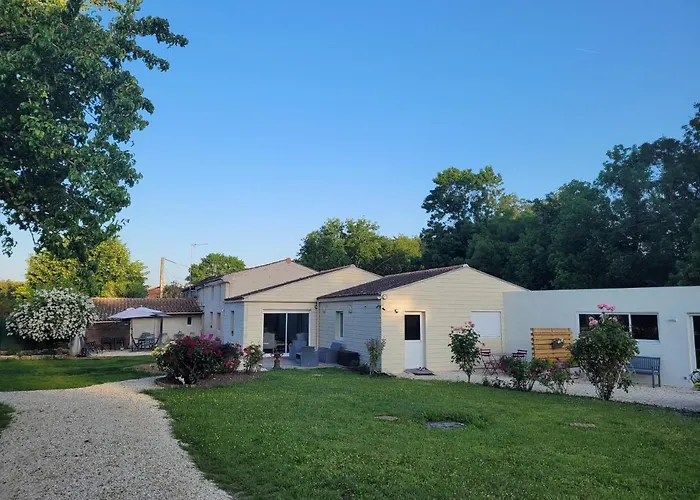 L'Atelier 7 Bed & Breakfast Saintes