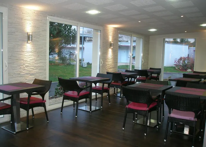 Charme Hôtel et Spa, Montbéliard Sud