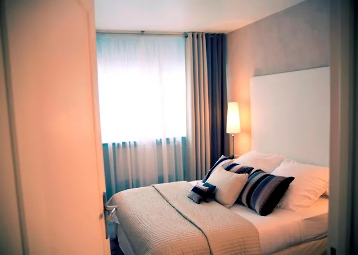 Dm Hotel