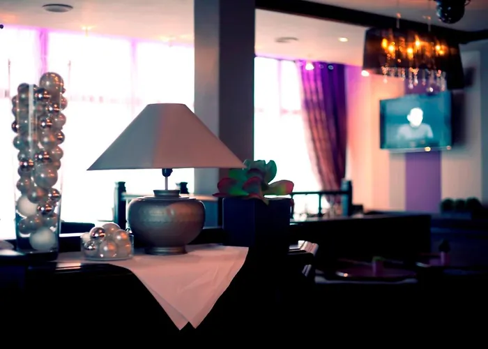 Dm Hotel
