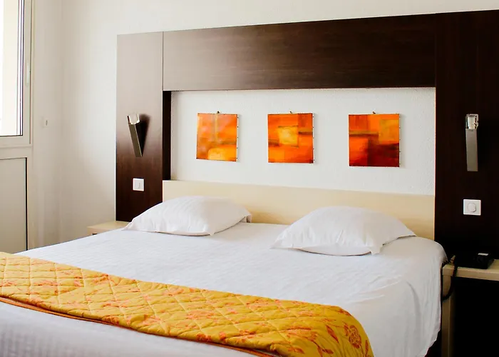 Hotel Windsor Contact Hotel