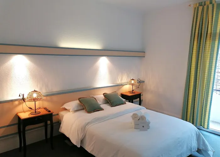 Hôtel Bar Aux Armes D'Estaing - KB HOTEL GROUP