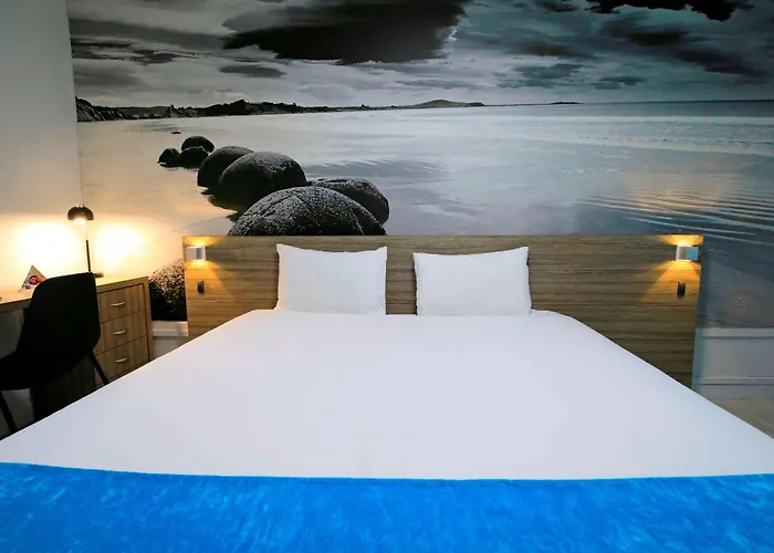 Brit Hotel Le Polder
