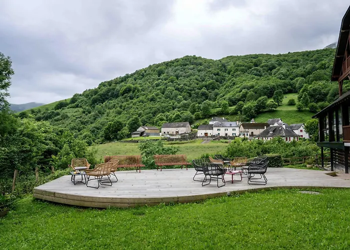 Logis Hôtel Etchemaïté