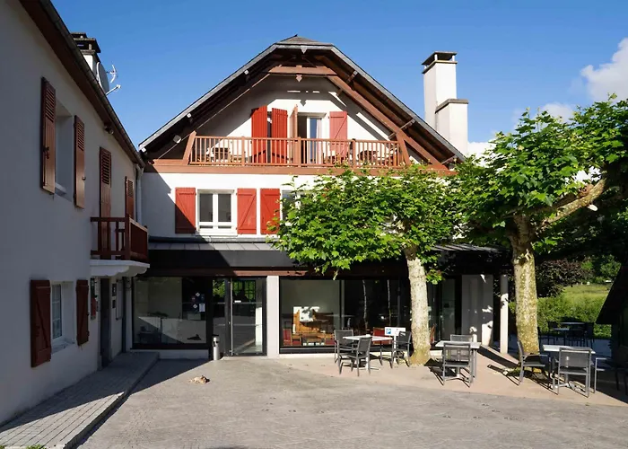 Logis Hôtel Etchemaïté