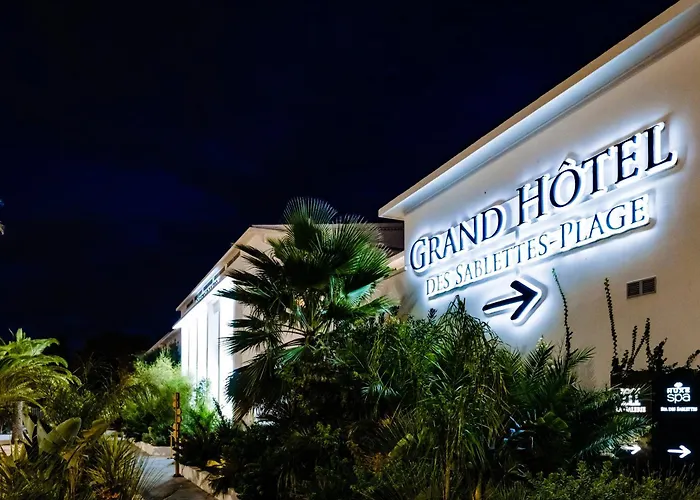 Grand Hôtel des Sablettes Plage - Curio Collection by Hilton+++