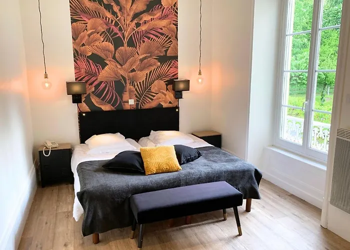 Logis Grand Hôtel Bourbon-Lancy