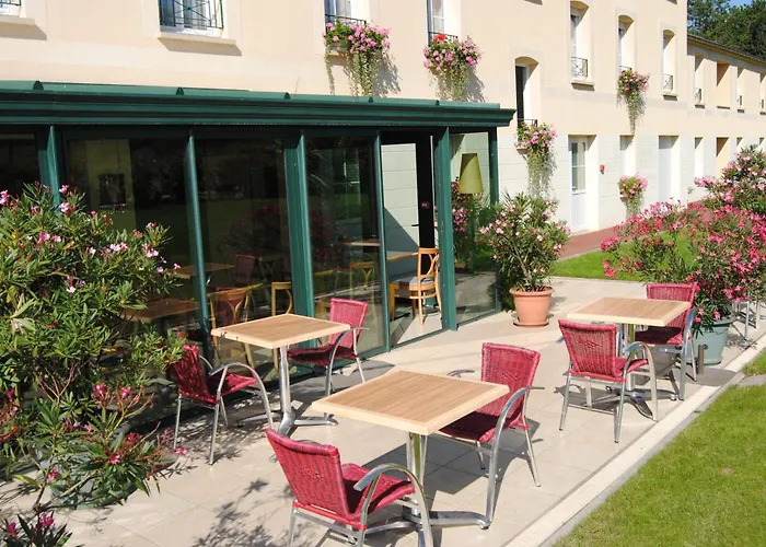 Brit Hotel Chateaudun